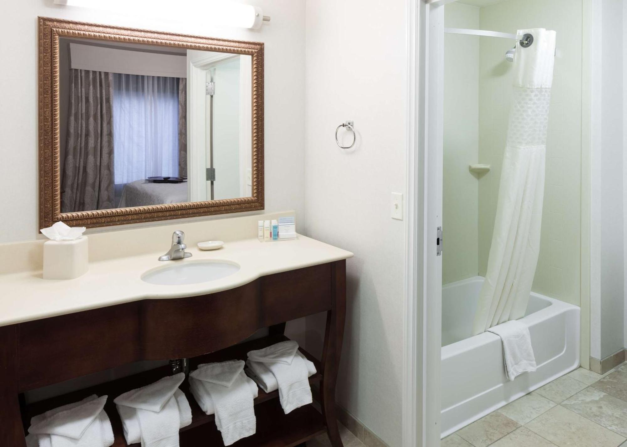 Hampton Inn & Suites Westford-Chelmsford Extérieur photo